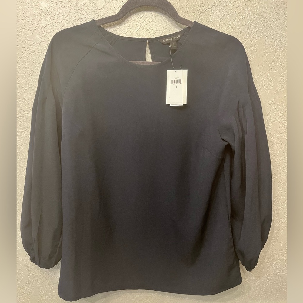Banana Republic slightly sheer blouse- NEW